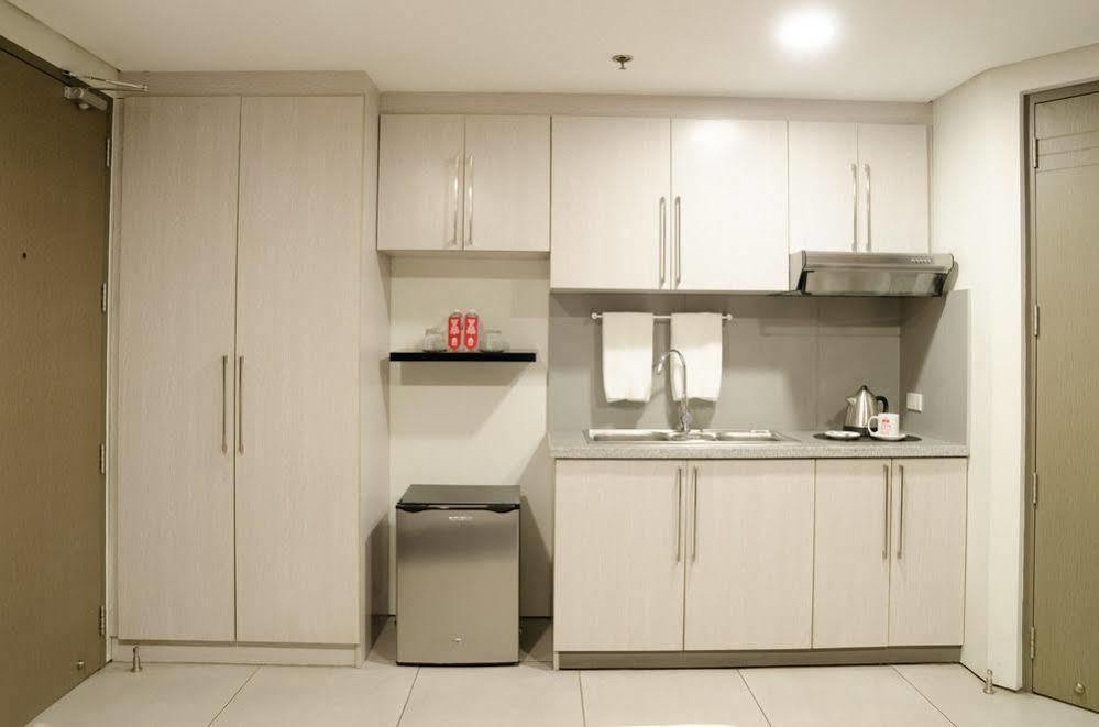 Zen Rooms Santa Cruz Makati City Екстер'єр фото